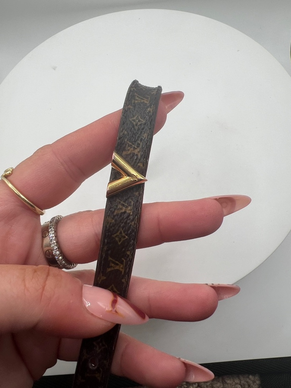 Louis Vuitton Essential V Bracelet Nano with Box, Receipt and Dust Bag - Picture 9 of 14